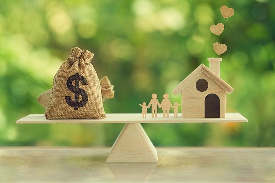 How Does the Mortgage Company Determine How Much Home I Can Afford?